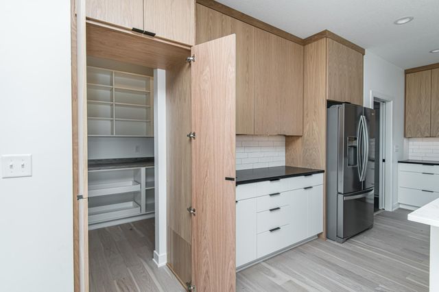 2811 Wildflower Lane SW, Rochester, MN 55902