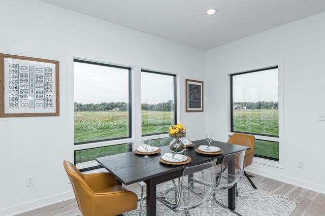 2811 Wildflower Lane SW, Rochester, MN 55902