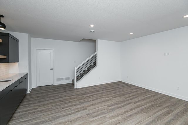 2811 Wildflower Lane SW, Rochester, MN 55902