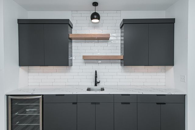 2811 Wildflower Lane SW, Rochester, MN 55902