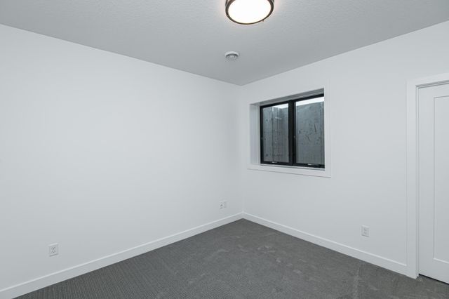 2811 Wildflower Lane SW, Rochester, MN 55902