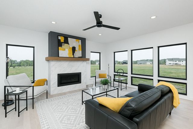 2811 Wildflower Lane SW, Rochester, MN 55902