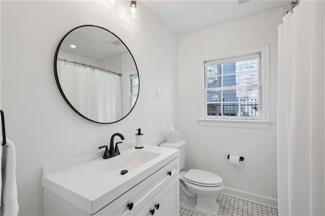 840 Woodley NW Drive, Atlanta, GA 30318