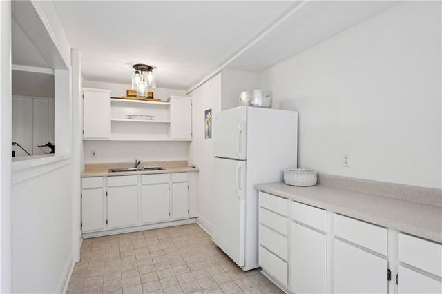 840 Woodley NW Drive, Atlanta, GA 30318