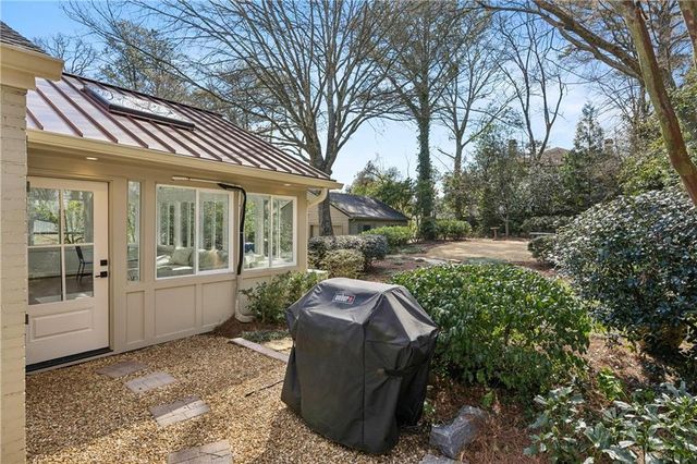 840 Woodley NW Drive, Atlanta, GA 30318