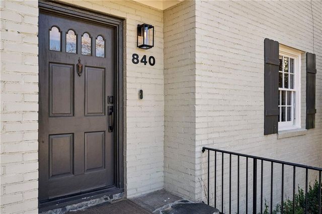 840 Woodley NW Drive, Atlanta, GA 30318