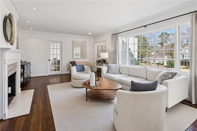 840 Woodley NW Drive, Atlanta, GA 30318