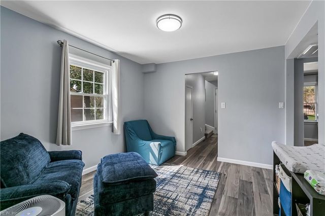 125 Horseshoe LNDG, Hampton, VA 23669