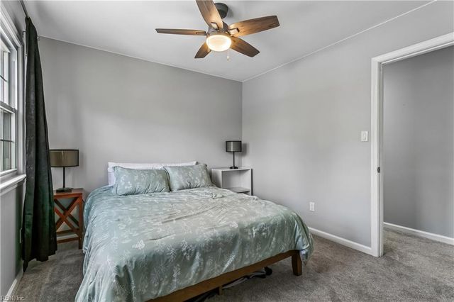 125 Horseshoe LNDG, Hampton, VA 23669