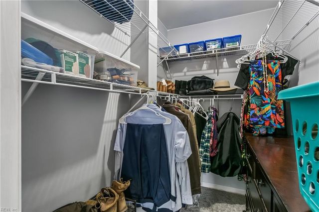 125 Horseshoe LNDG, Hampton, VA 23669