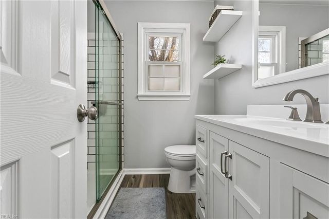 125 Horseshoe LNDG, Hampton, VA 23669