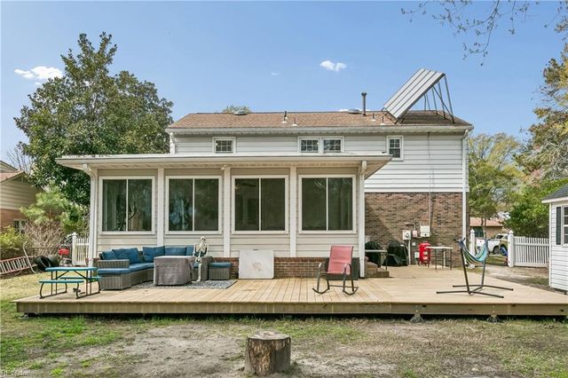 125 Horseshoe LNDG, Hampton, VA 23669