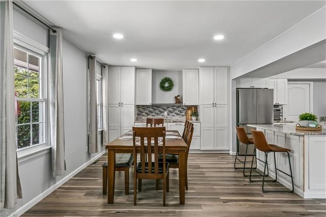 125 Horseshoe LNDG, Hampton, VA 23669