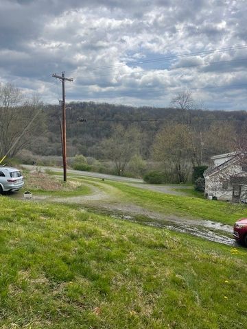 351 Thorn Run Rd, Oakland Twp, PA 16025