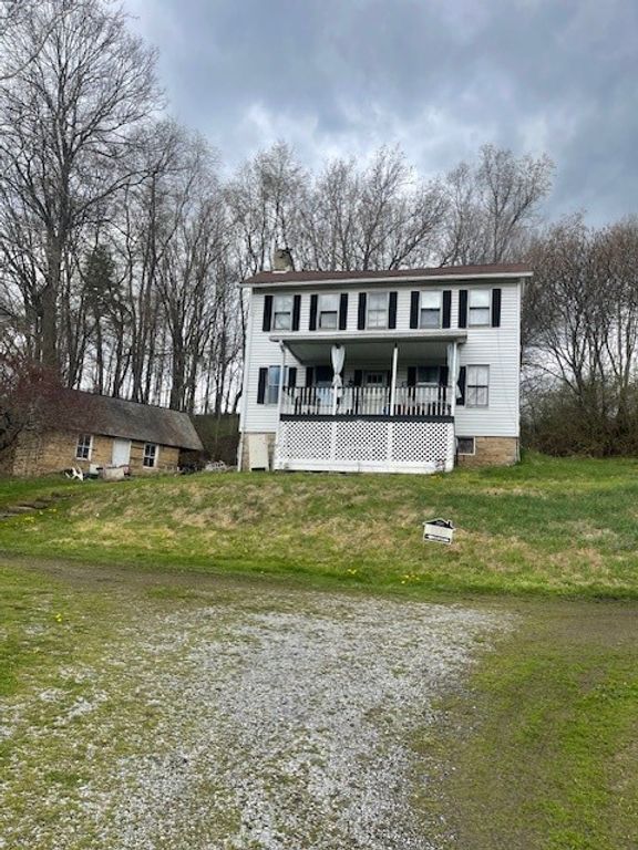 351 Thorn Run Rd, Oakland Twp, PA 16025