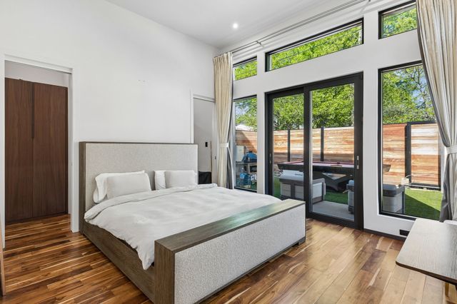 8619 San Fernando Way, Dallas, TX 75218