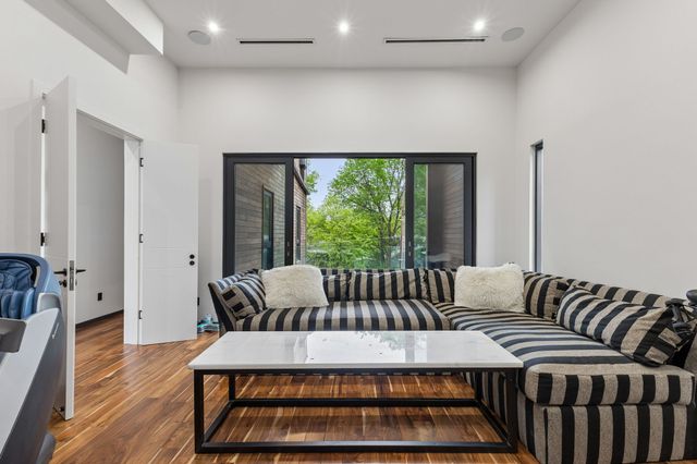 8619 San Fernando Way, Dallas, TX 75218