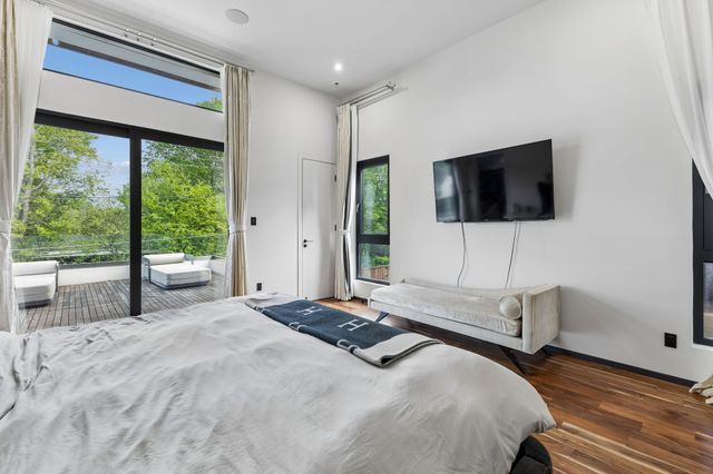 8619 San Fernando Way, Dallas, TX 75218