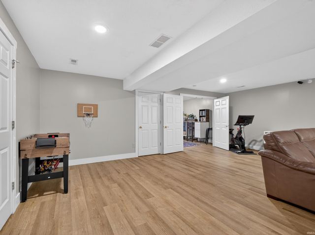 5103 Holly Oak Road, Fort Wayne, IN 46845