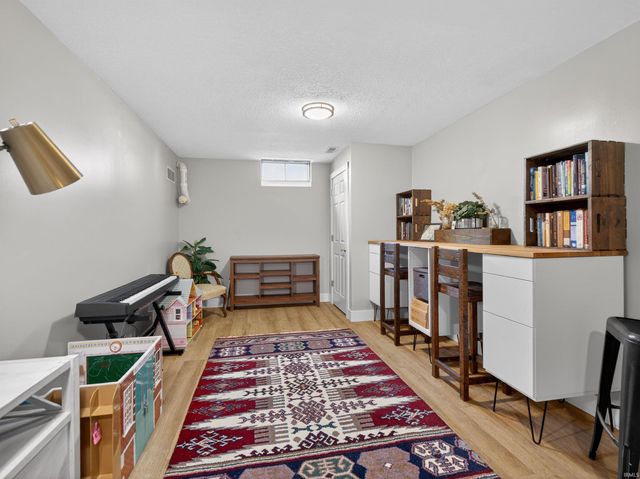 5103 Holly Oak Road, Fort Wayne, IN 46845