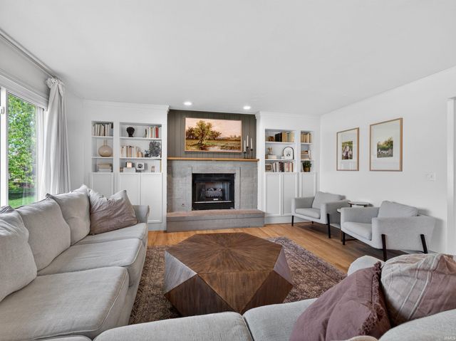 5103 Holly Oak Road, Fort Wayne, IN 46845