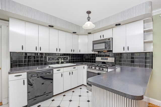 56-23 61st Street, Maspeth, NY 11378