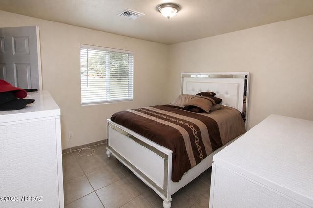 27 W 34th Street, Tucson, AZ 85713