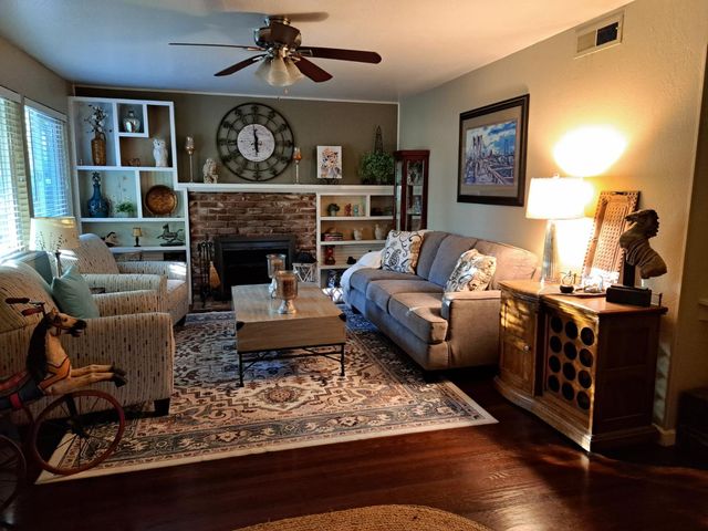 10383 Dolecetto Dr, Rancho Cordova, CA 95670