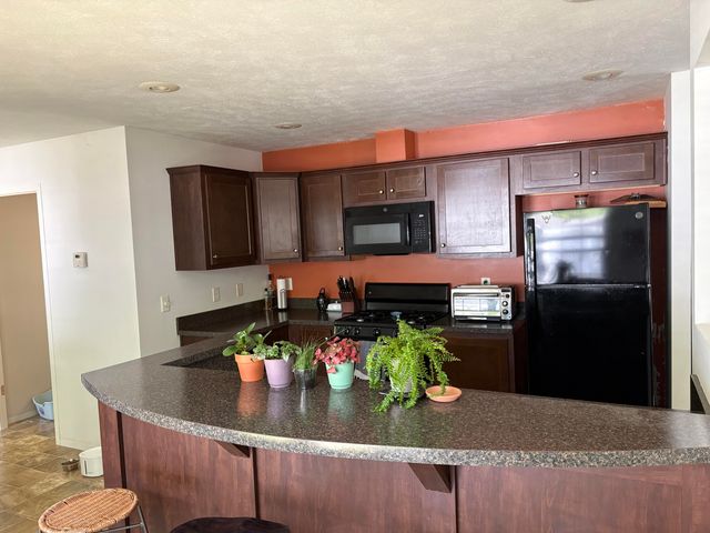 490 S Sunshine Lane, Egelston Twp, MI 49442