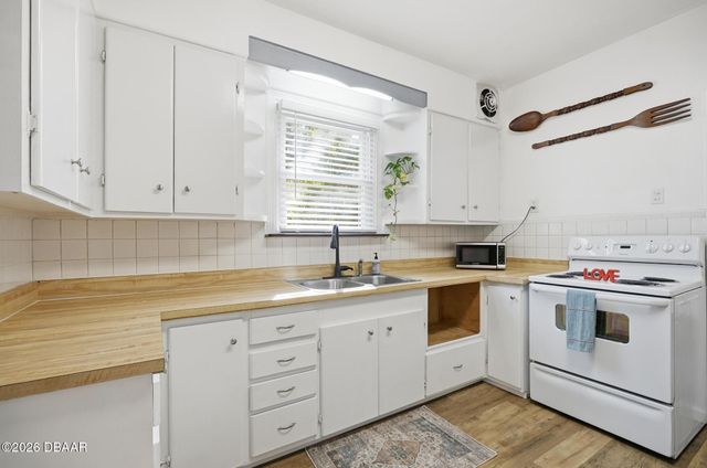 830 S Beach Street, Daytona Beach, FL 32114