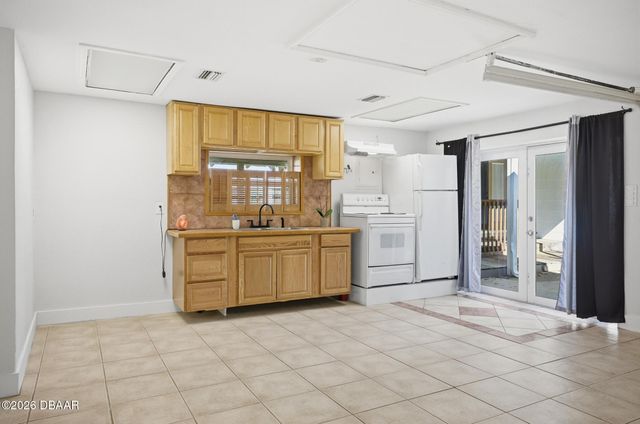 830 S Beach Street, Daytona Beach, FL 32114