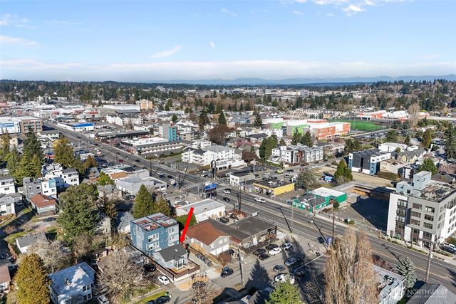 940 N 89th Street, Seattle, WA 98103