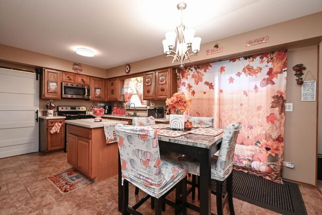 3805 Bertrand Lane, Beach Park, IL 60099