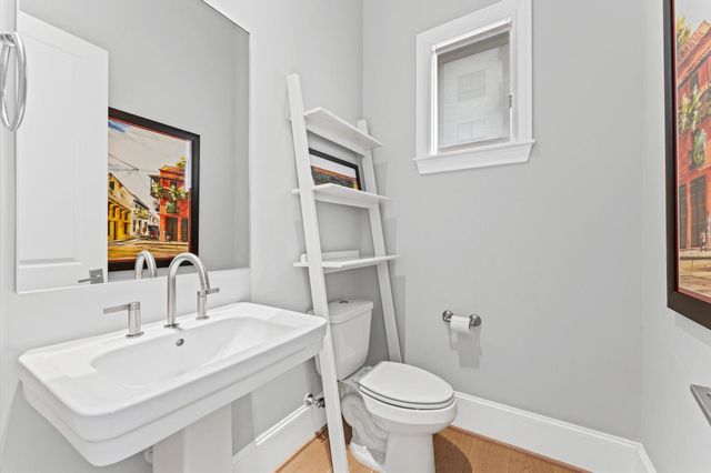 1308 Castle Court A, Houston, TX 77006