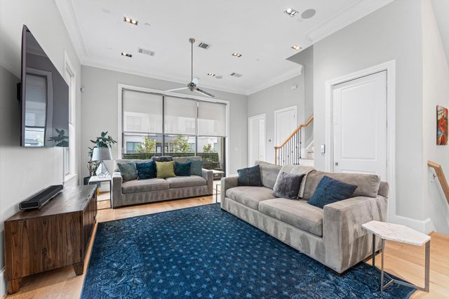 1308 Castle Court A, Houston, TX 77006