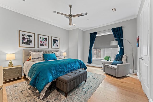 1308 Castle Court A, Houston, TX 77006