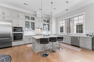 1308 Castle Court A, Houston, TX 77006