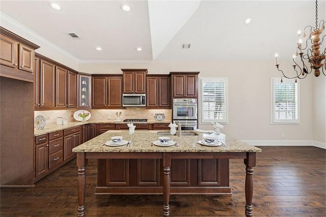 11147 Brookhavenclub Drive, Johns Creek, GA 30097