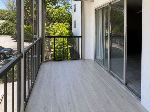 3360 Spanish Moss Ter 204, Lauderhill, FL 33319
