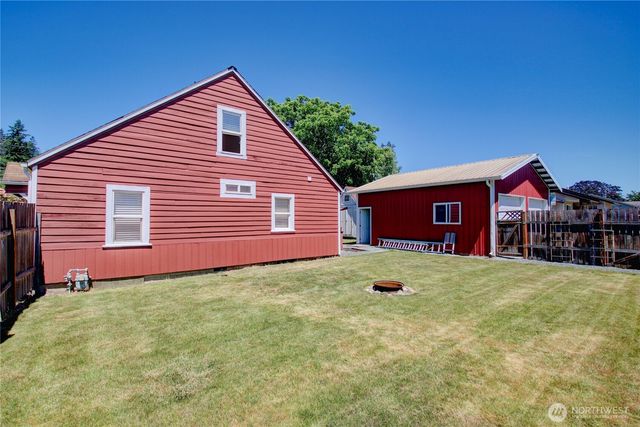 702 N Skagit Street, Burlington, WA 98233