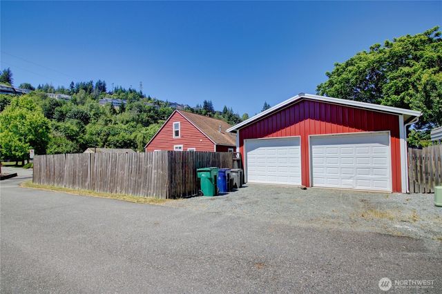 702 N Skagit Street, Burlington, WA 98233
