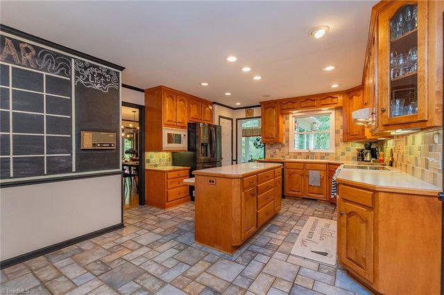 6305 Sable Lane, Greensboro, NC 27406