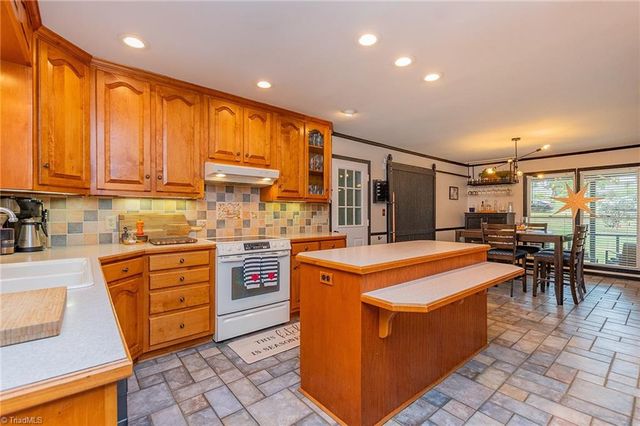 6305 Sable Lane, Greensboro, NC 27406