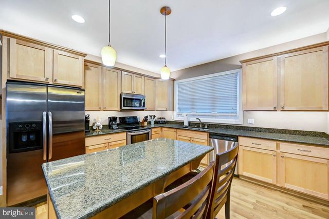 265 LONGVIEW DR, Lake Harmony, PA 18624