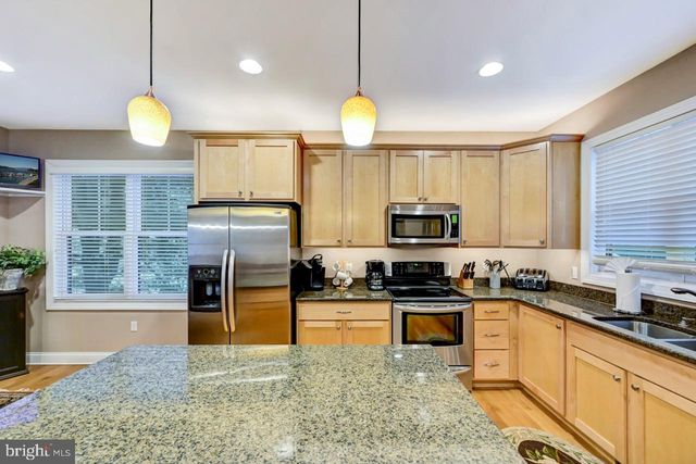 265 LONGVIEW DR, Lake Harmony, PA 18624