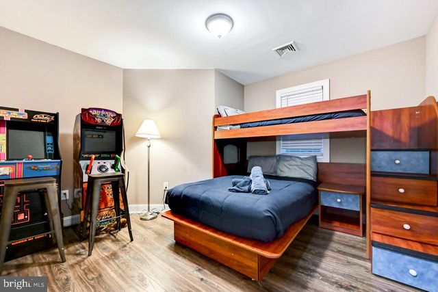 265 LONGVIEW DR, Lake Harmony, PA 18624