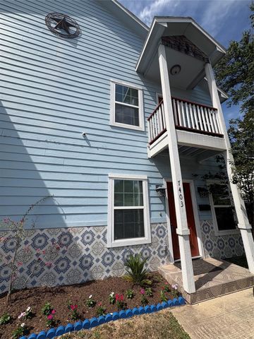 7403 Buena Vista Street B, Houston, TX 77087