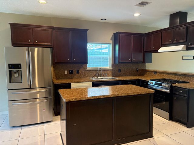 7403 Buena Vista Street B, Houston, TX 77087