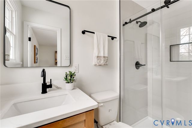 2013 Orangewood Rd, North Chesterfield, VA 23235