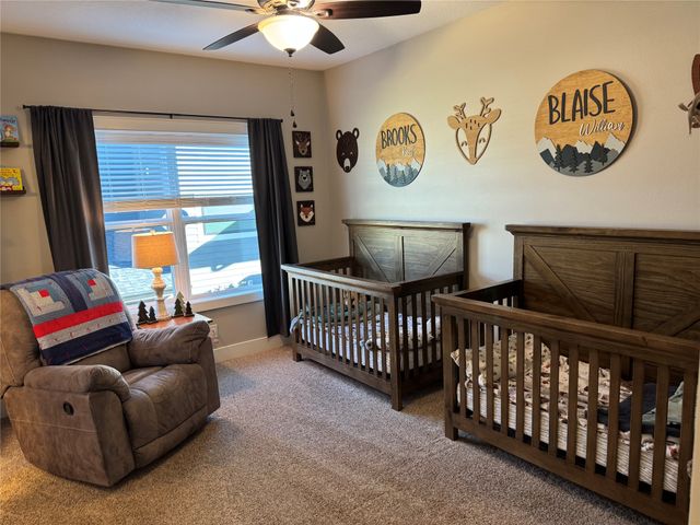 8002 NW 104th Court, Johnston, IA 50131